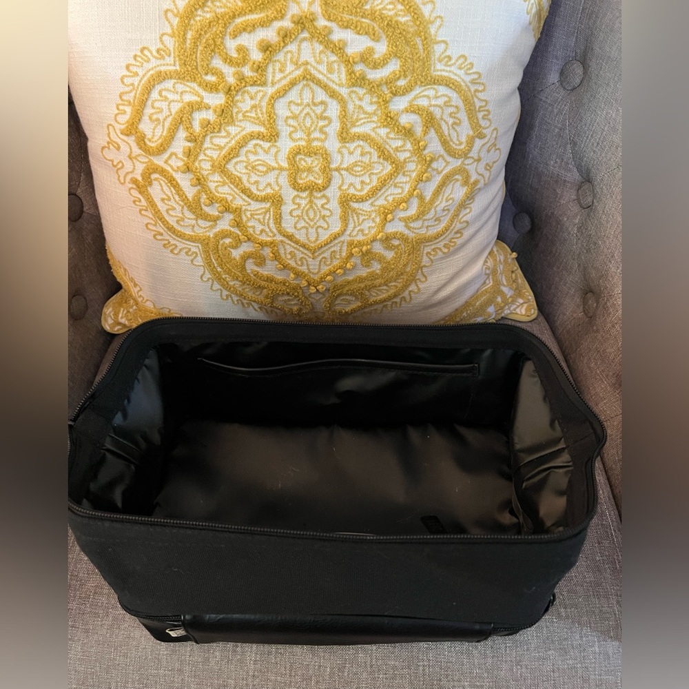 BEIS Dopp Kit